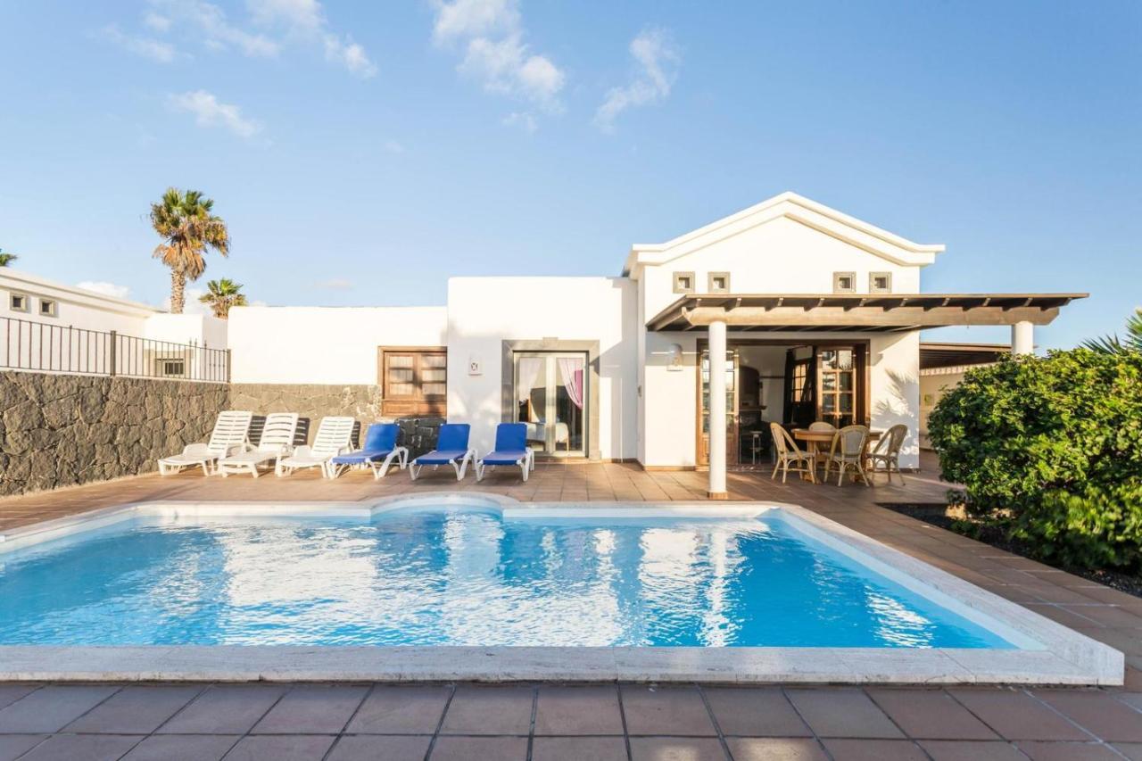 Villa Tania - Villa Independiente Con Piscina Privada Playa Blanca  Exterior photo